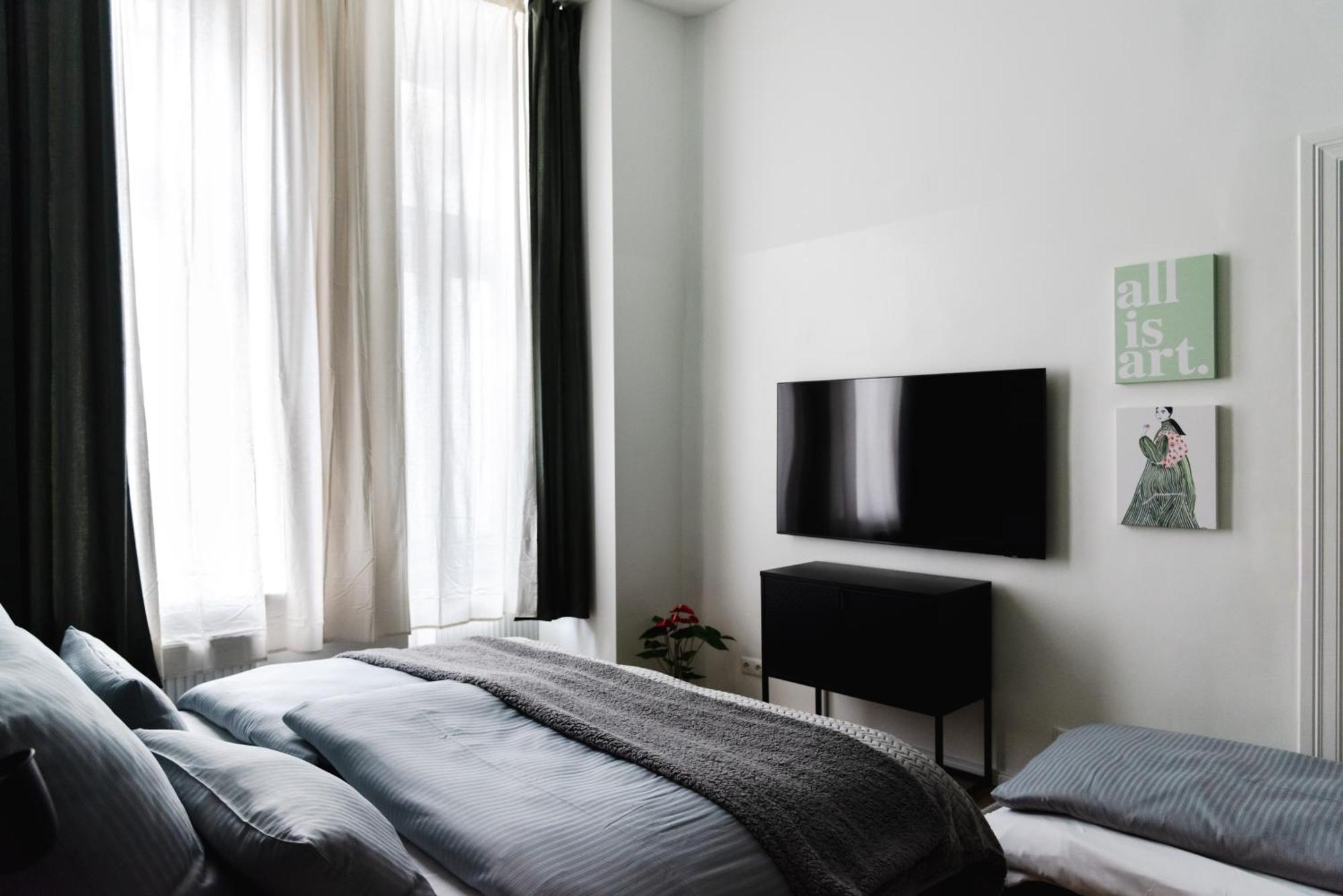 Exklusive Luxus-Unterkunft In Berlin Mitte: 2 Apartments, 130M², Designer-Moebel, Co2 Neutrale Reinigung Extérieur photo