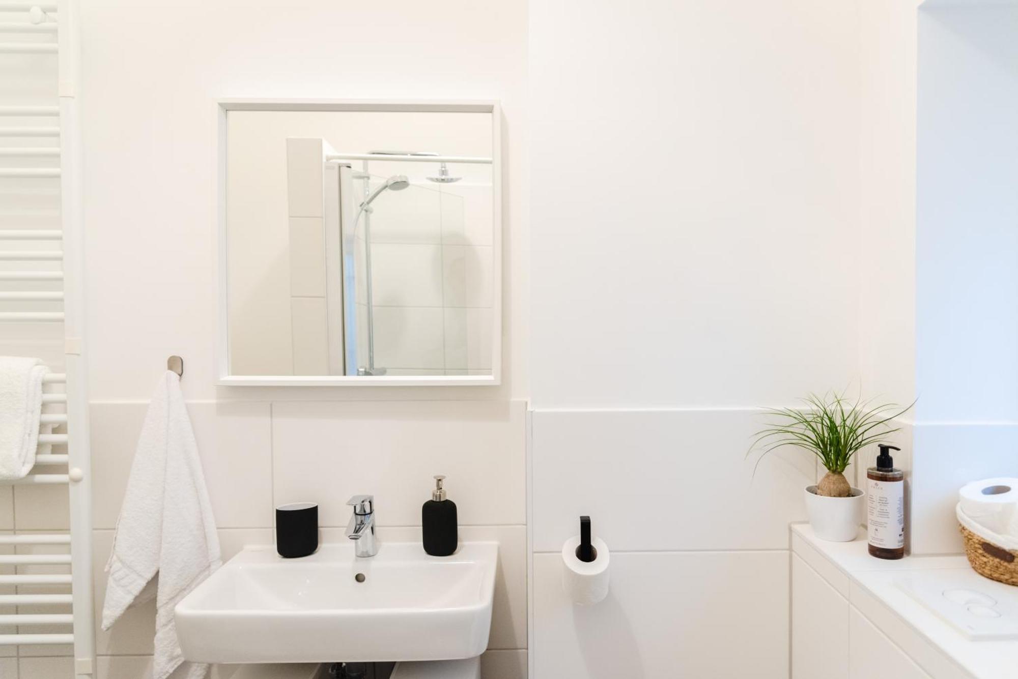 Exklusive Luxus-Unterkunft In Berlin Mitte: 2 Apartments, 130M², Designer-Moebel, Co2 Neutrale Reinigung Extérieur photo